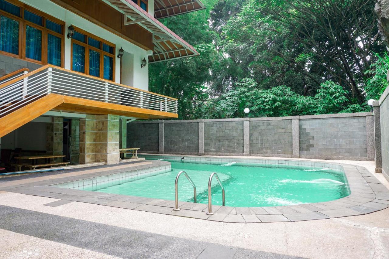 Oyo 1209 Tirtasari Nice Guesthouse Bandung Exterior foto