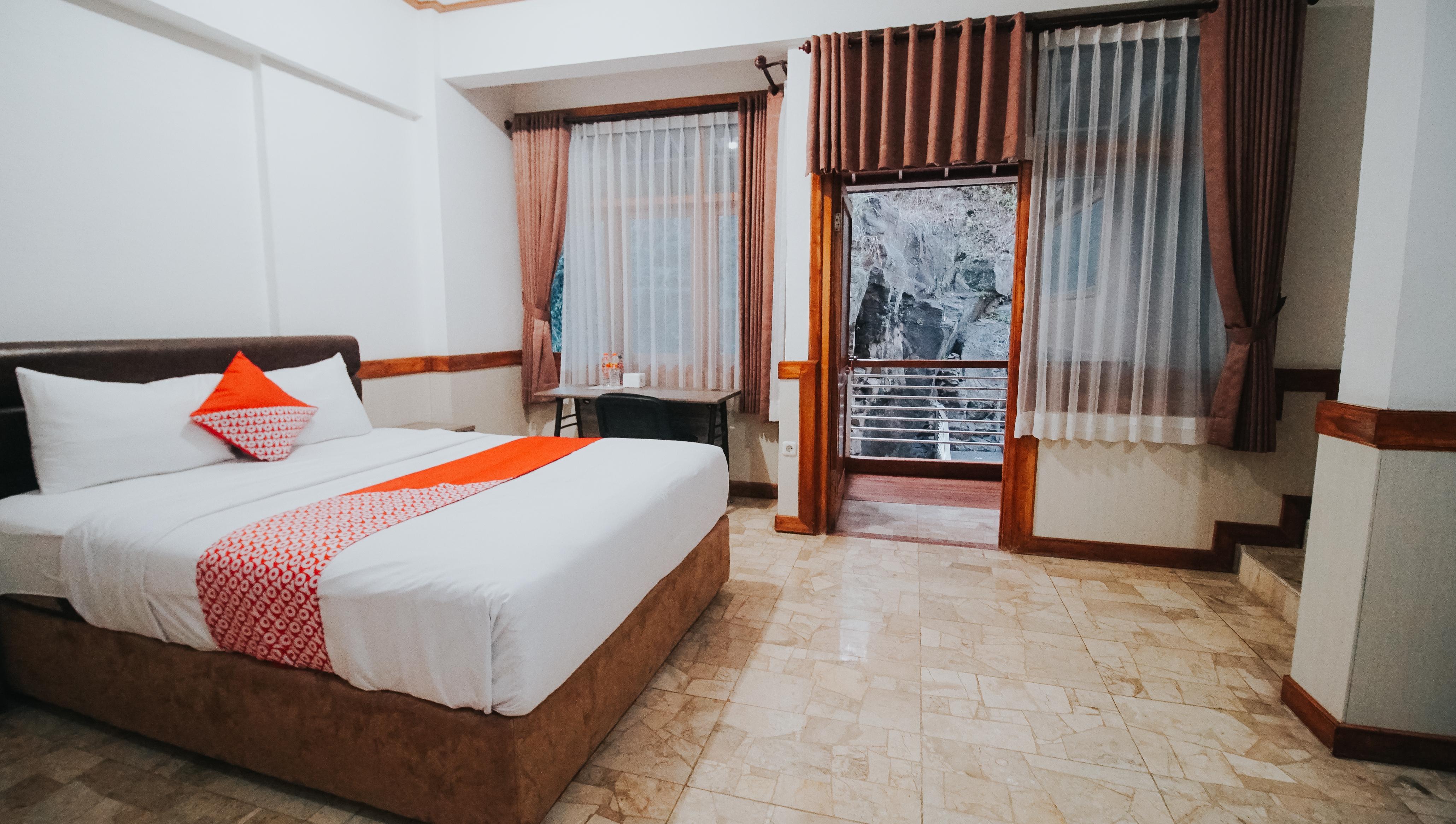 Oyo 1209 Tirtasari Nice Guesthouse Bandung Exterior foto